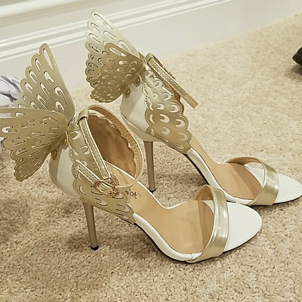 Angel wing heels